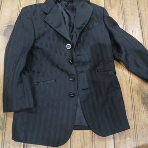 Fubu Collection Boys Black Blazer Size 7?